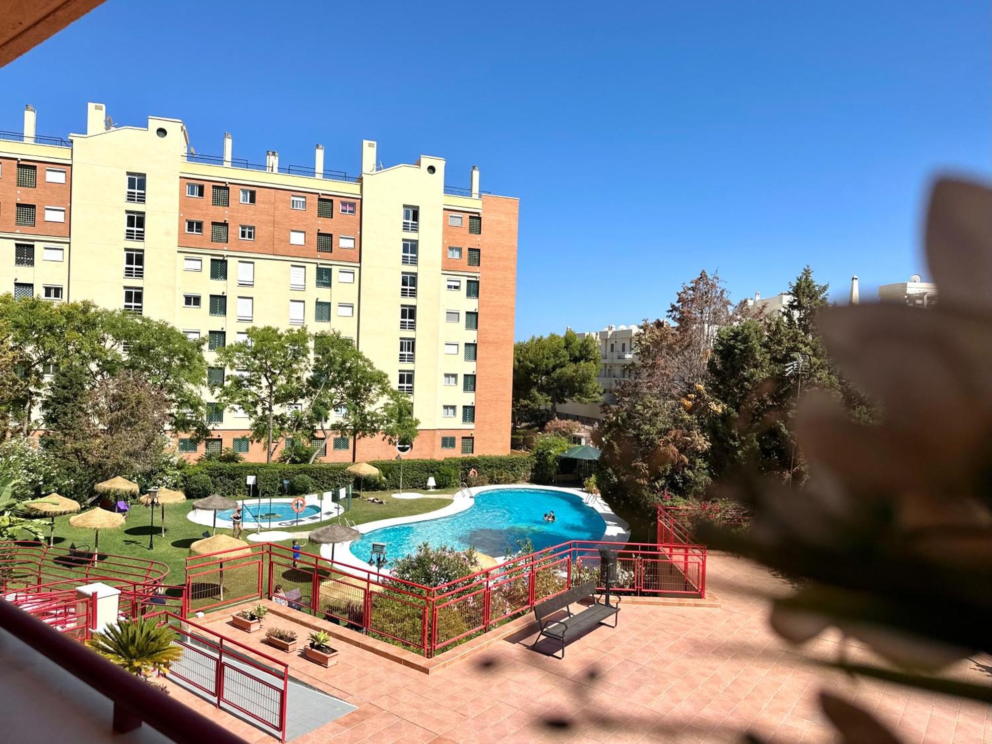 Costa Del Sol Seaside Studio - 5 Mins From Beach Фуeнхирола Екстериор снимка