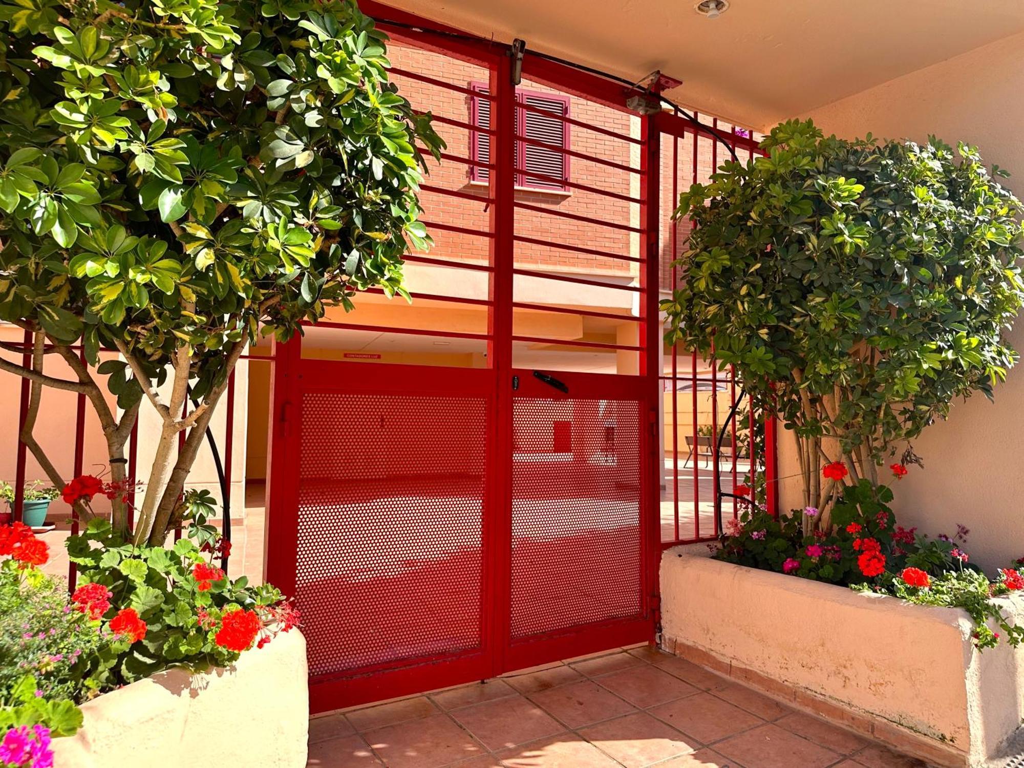 Costa Del Sol Seaside Studio - 5 Mins From Beach Фуeнхирола Екстериор снимка
